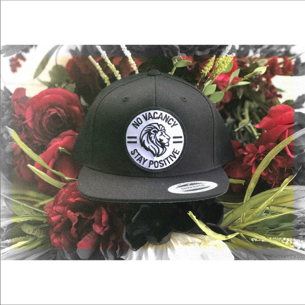 No Vacancy hat